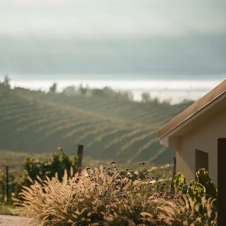 Sorapiana Farm stay *